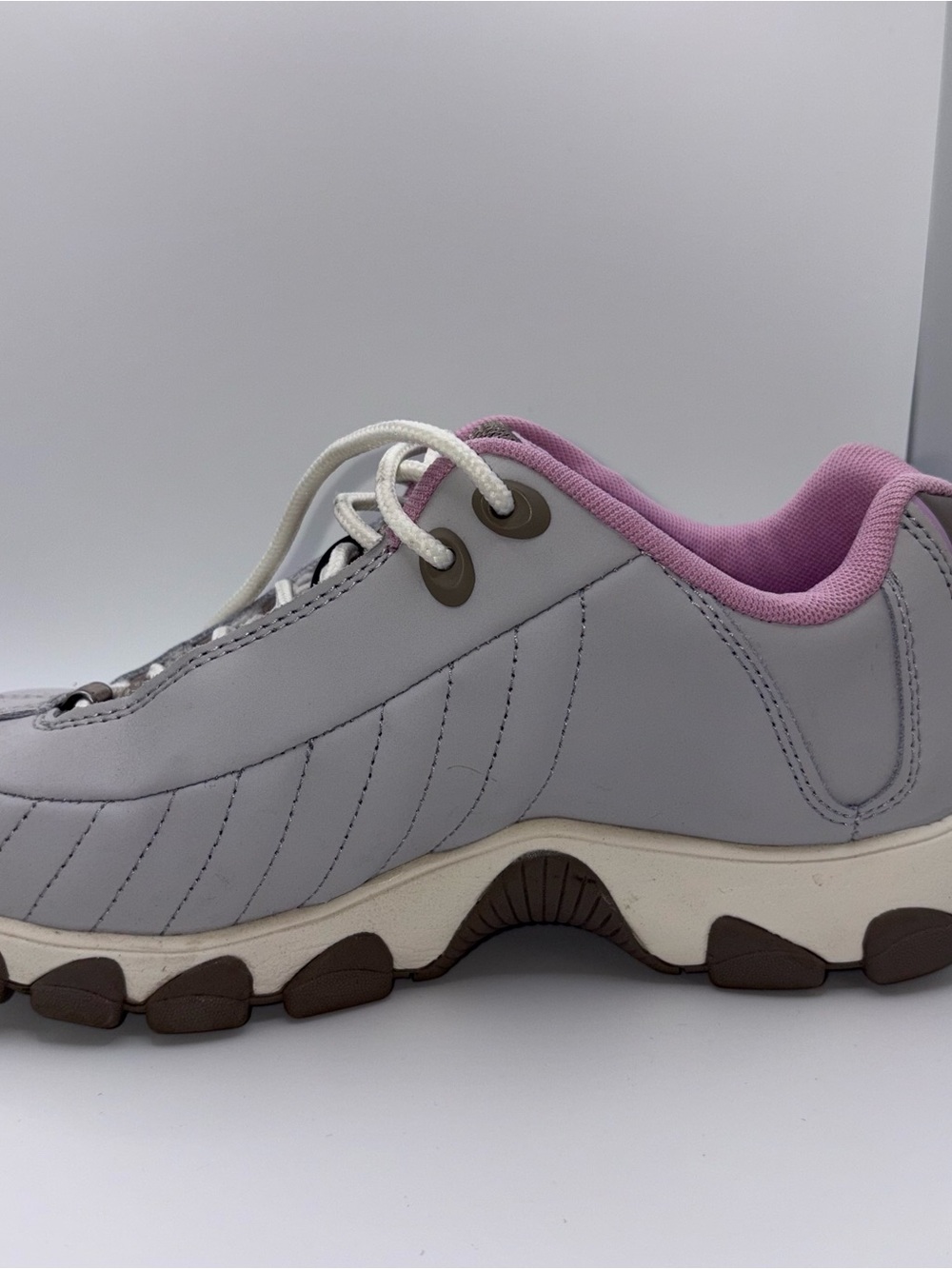K-Swiss Women's Light Gray and Pink Lace-Up Sneakers ST329 CMF 6.5M Box Included - Picture 8 of 16